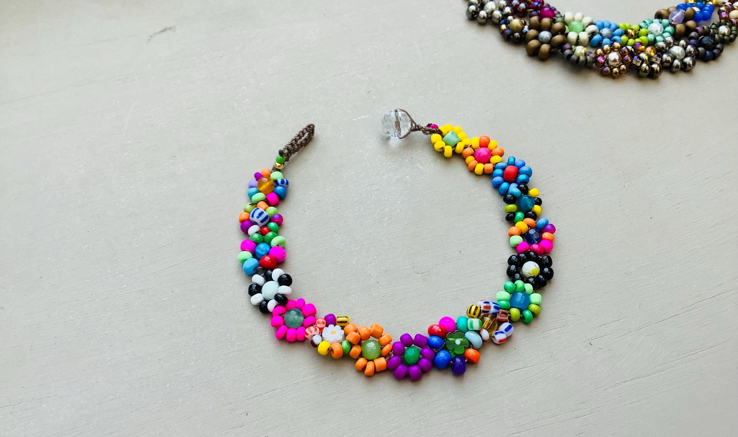 Super fun Daisy chain bracelet , handmade retro daisy bracelet