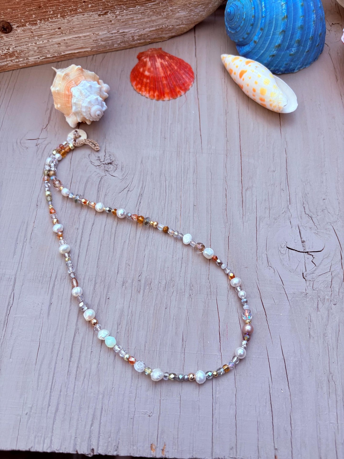Crystal pearl beaded necklace