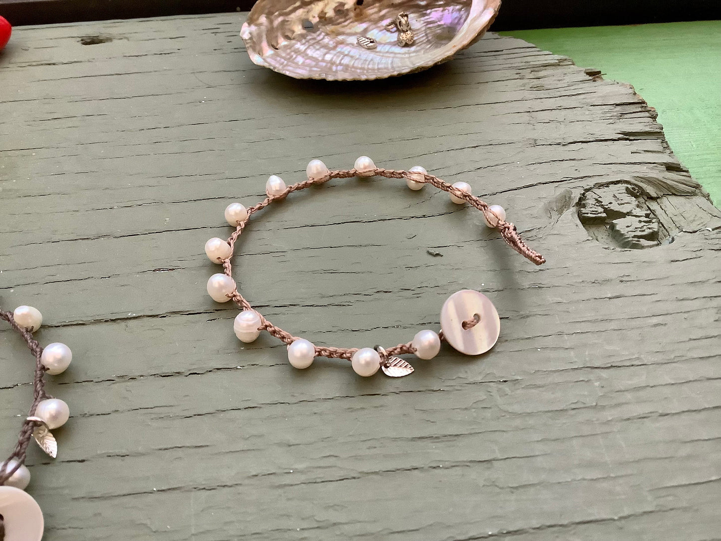 Pearl crocheted boho bracelet, with white freshwater pearls