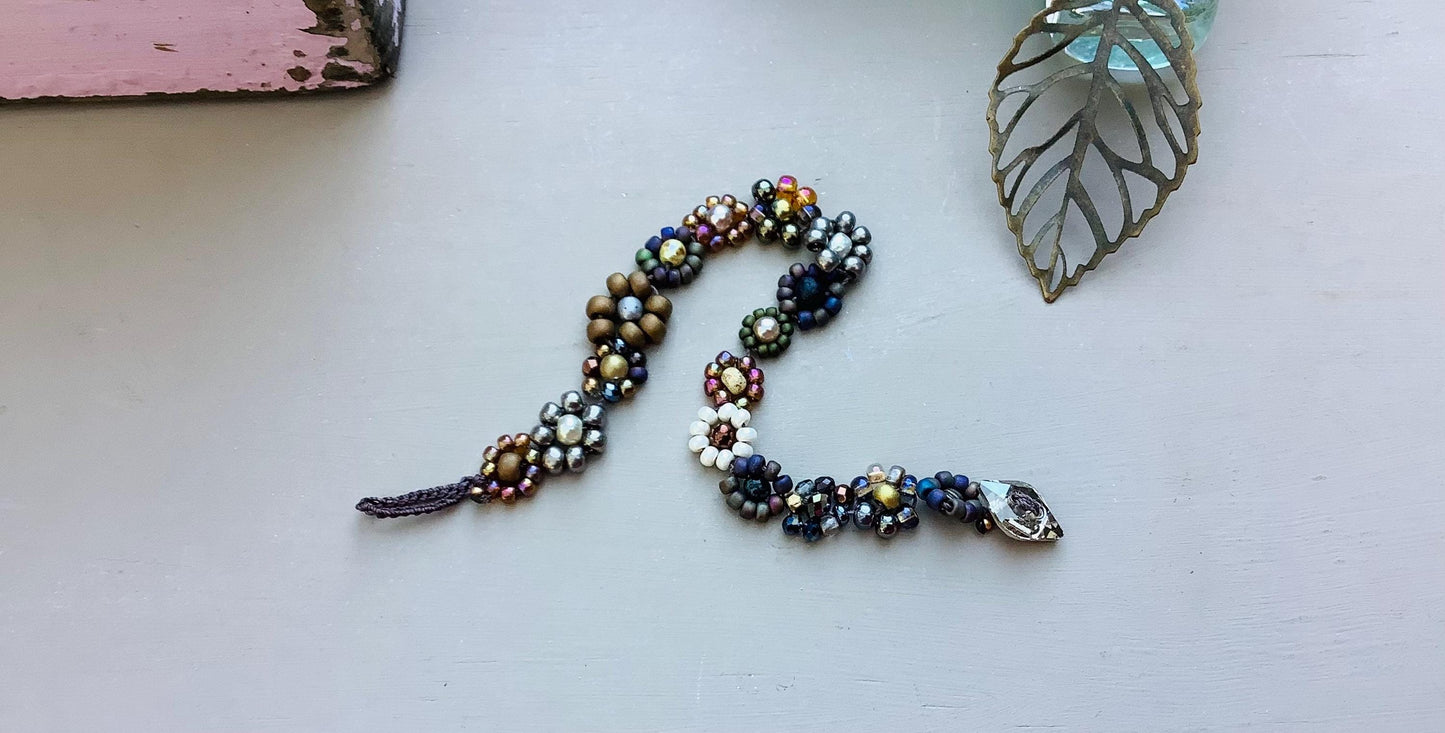 Daisy handmade retro bracelet