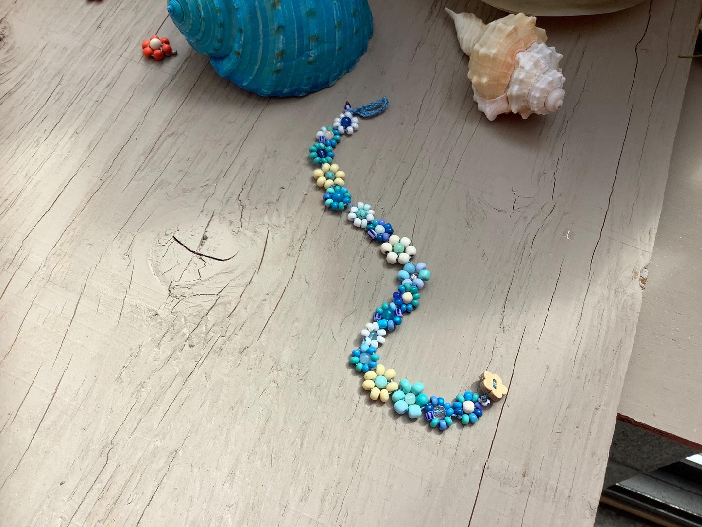 Handwoven Seed Bead Daisy Bracelet: Gemstone Flower Jewelry