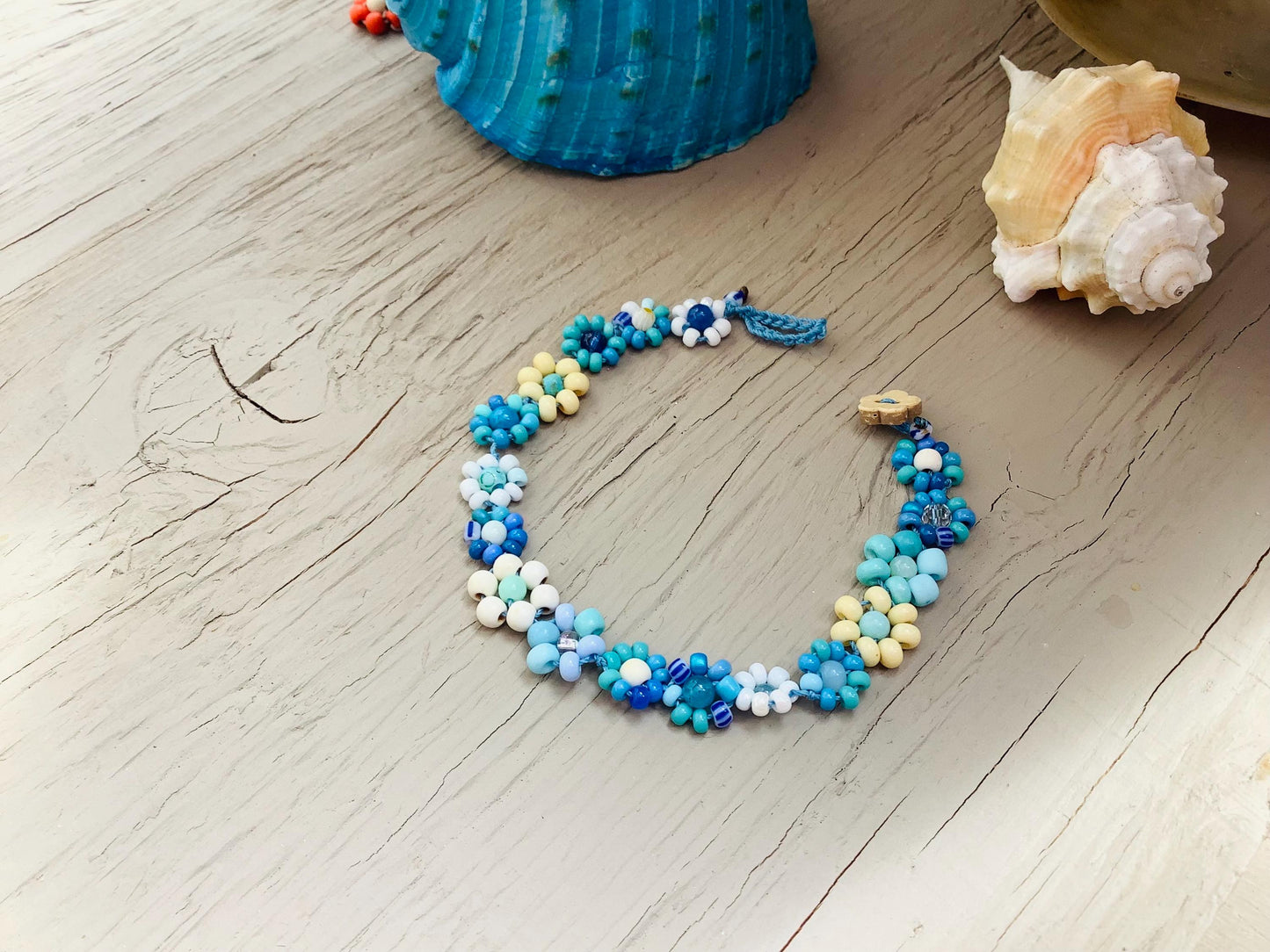 Handwoven Seed Bead Daisy Bracelet: Gemstone Flower Jewelry