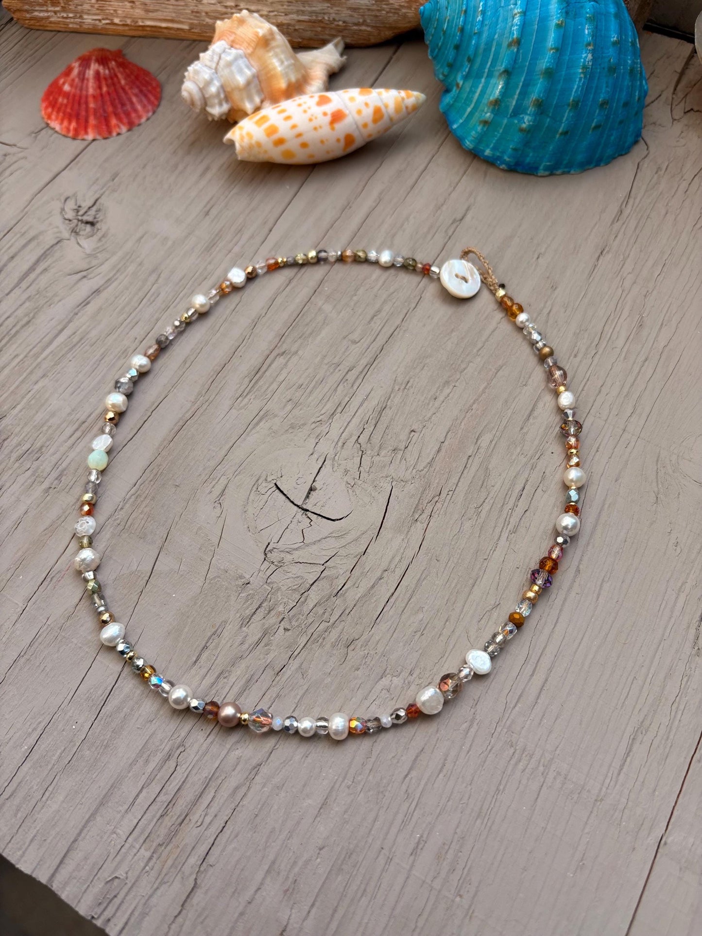 Crystal pearl beaded necklace