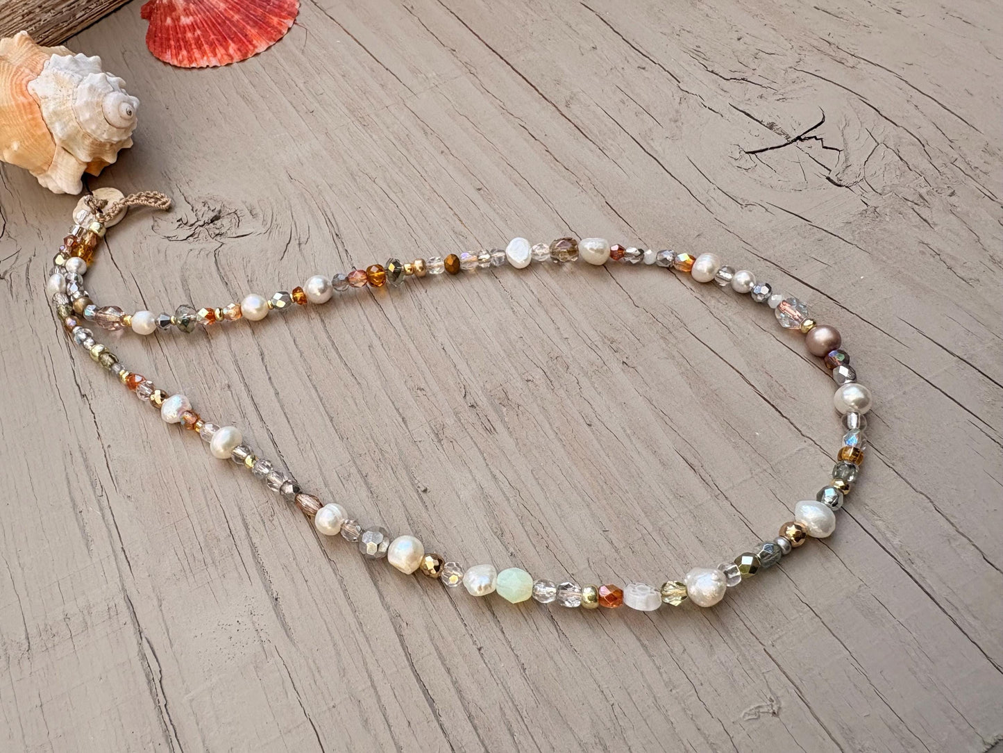 Crystal pearl beaded necklace