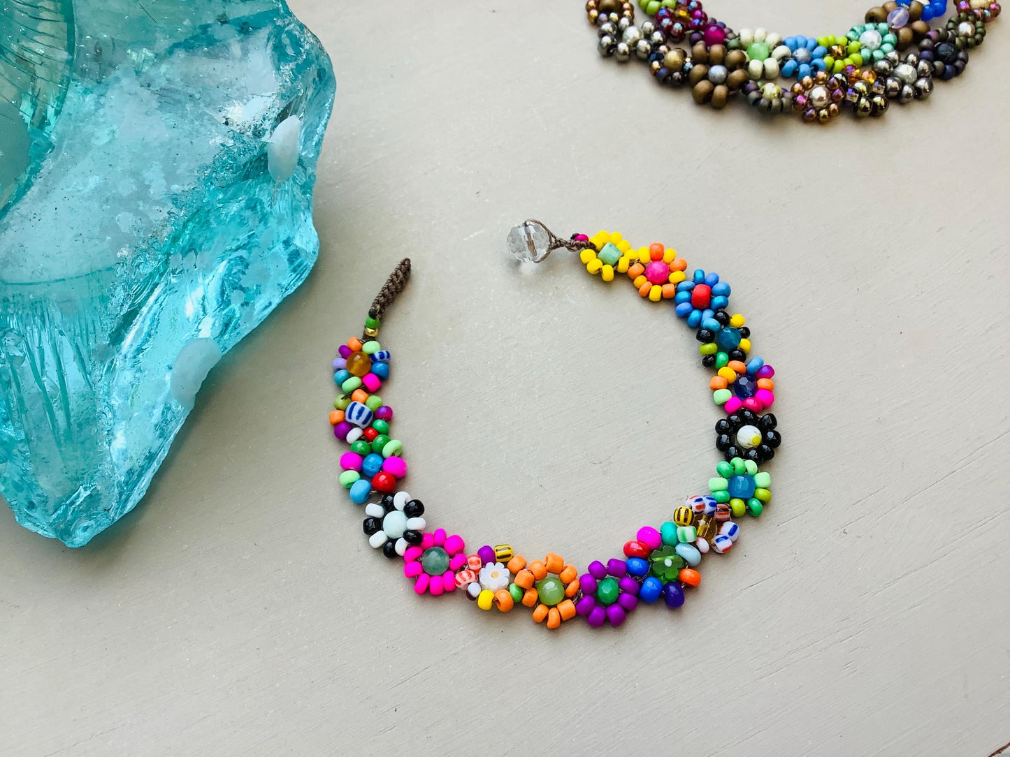 Super fun Daisy chain bracelet , handmade retro daisy bracelet