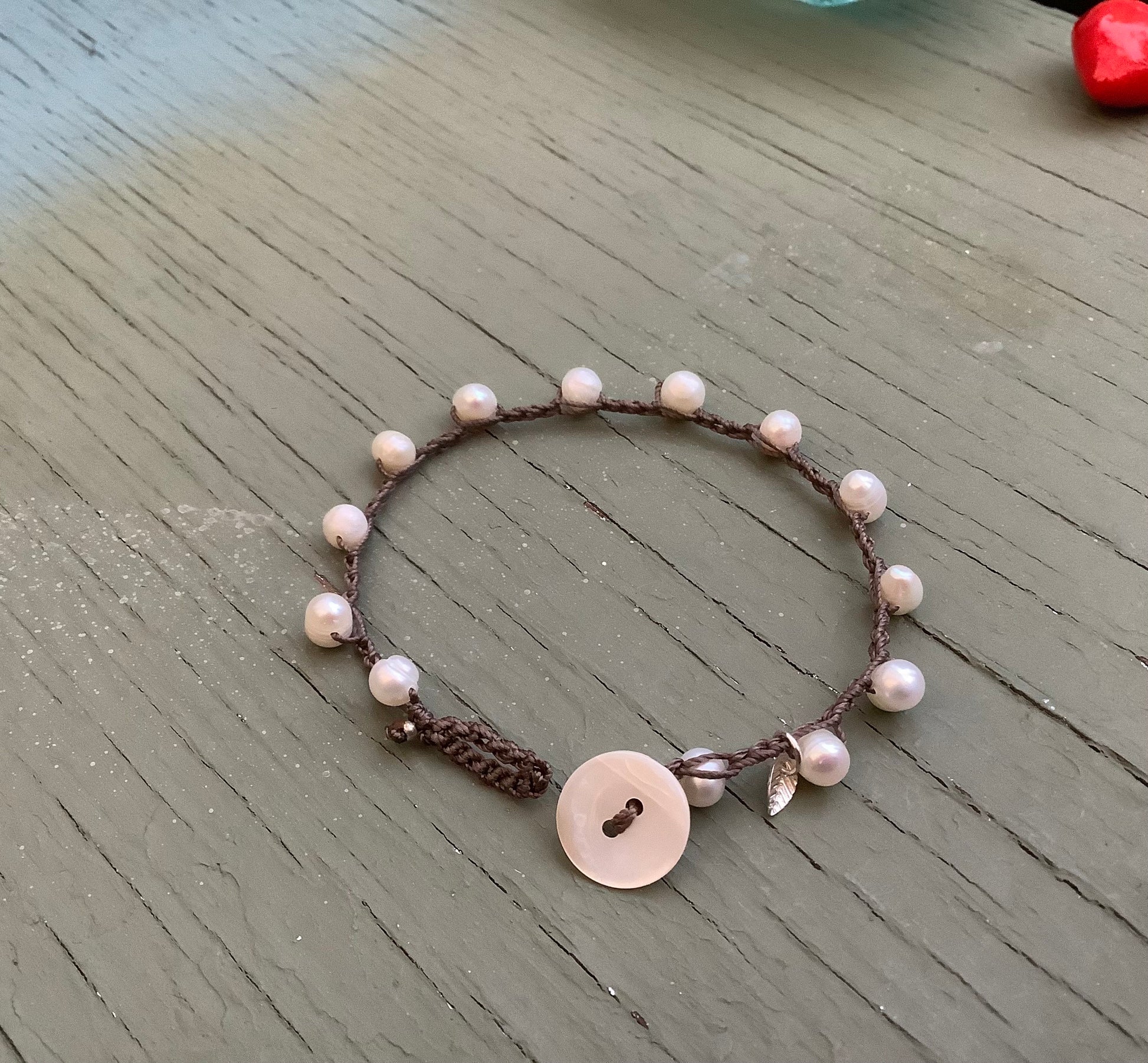 Pearl crocheted boho bracelet, with white freshwater pearls