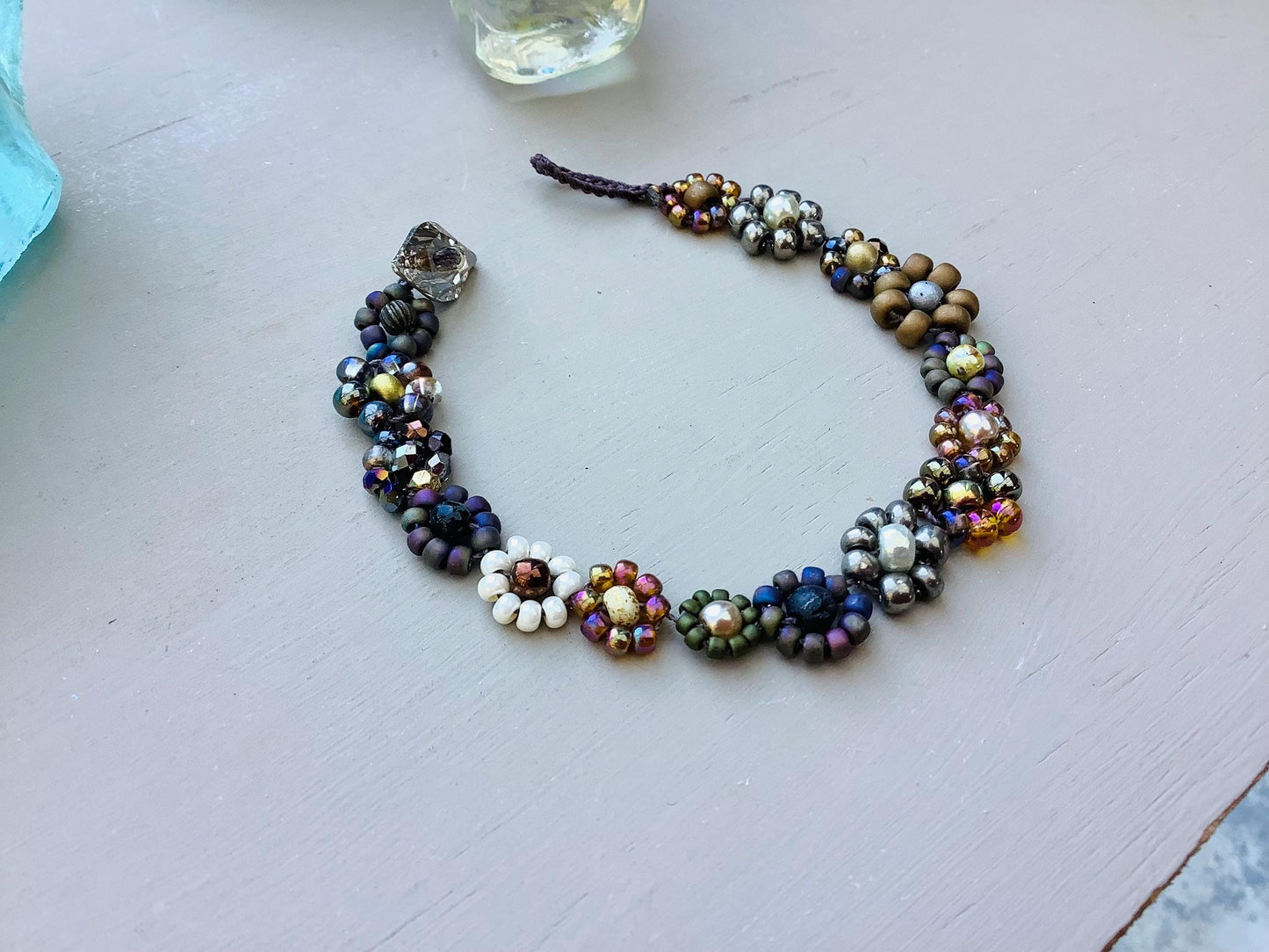 Daisygirl bracelet , daisy chain, bronze shade, handmade retro daisy bracelet