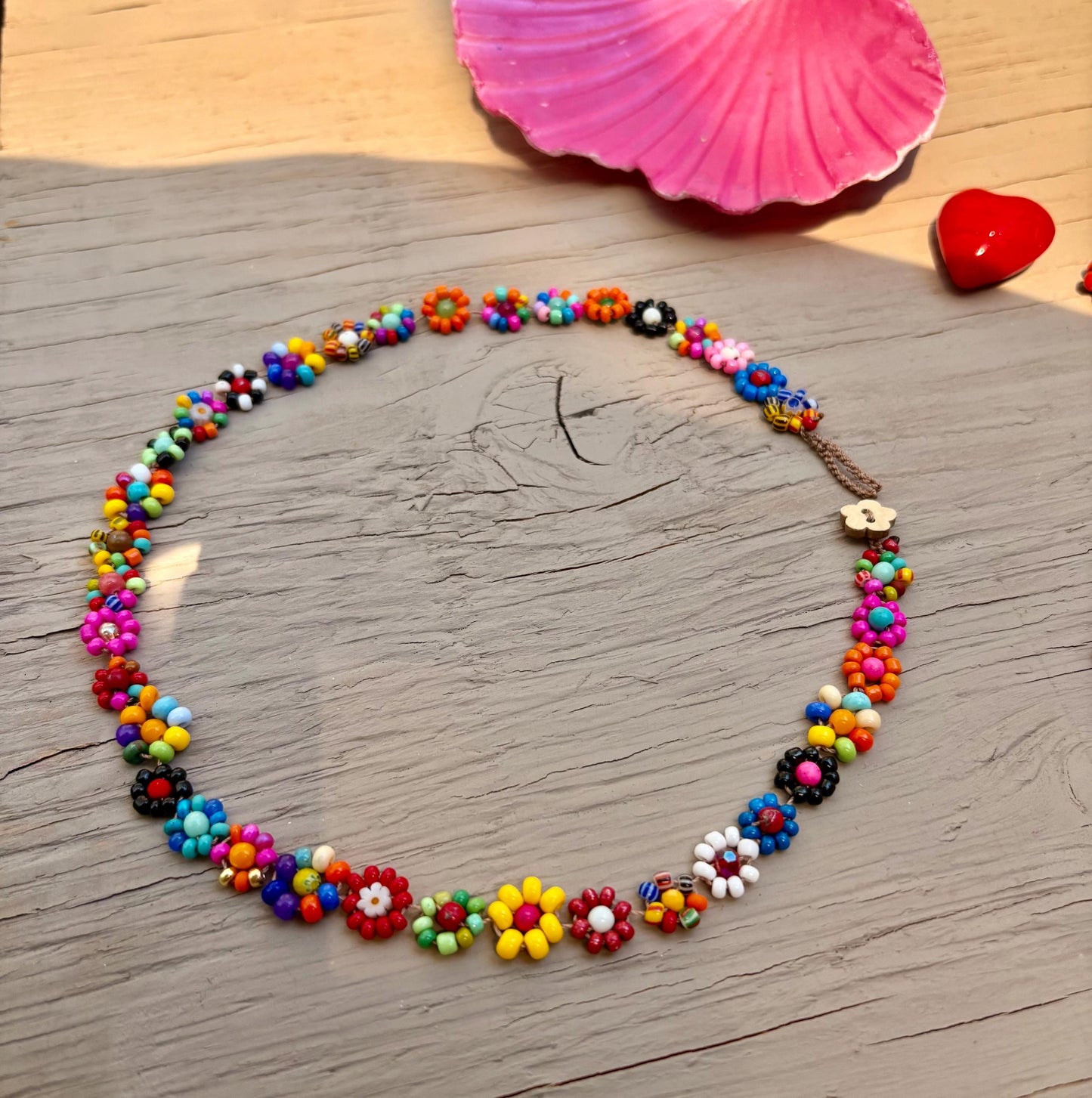 Handmade Daisy Chain Necklace: Retro Floral Jewelry, Agate & Jasper