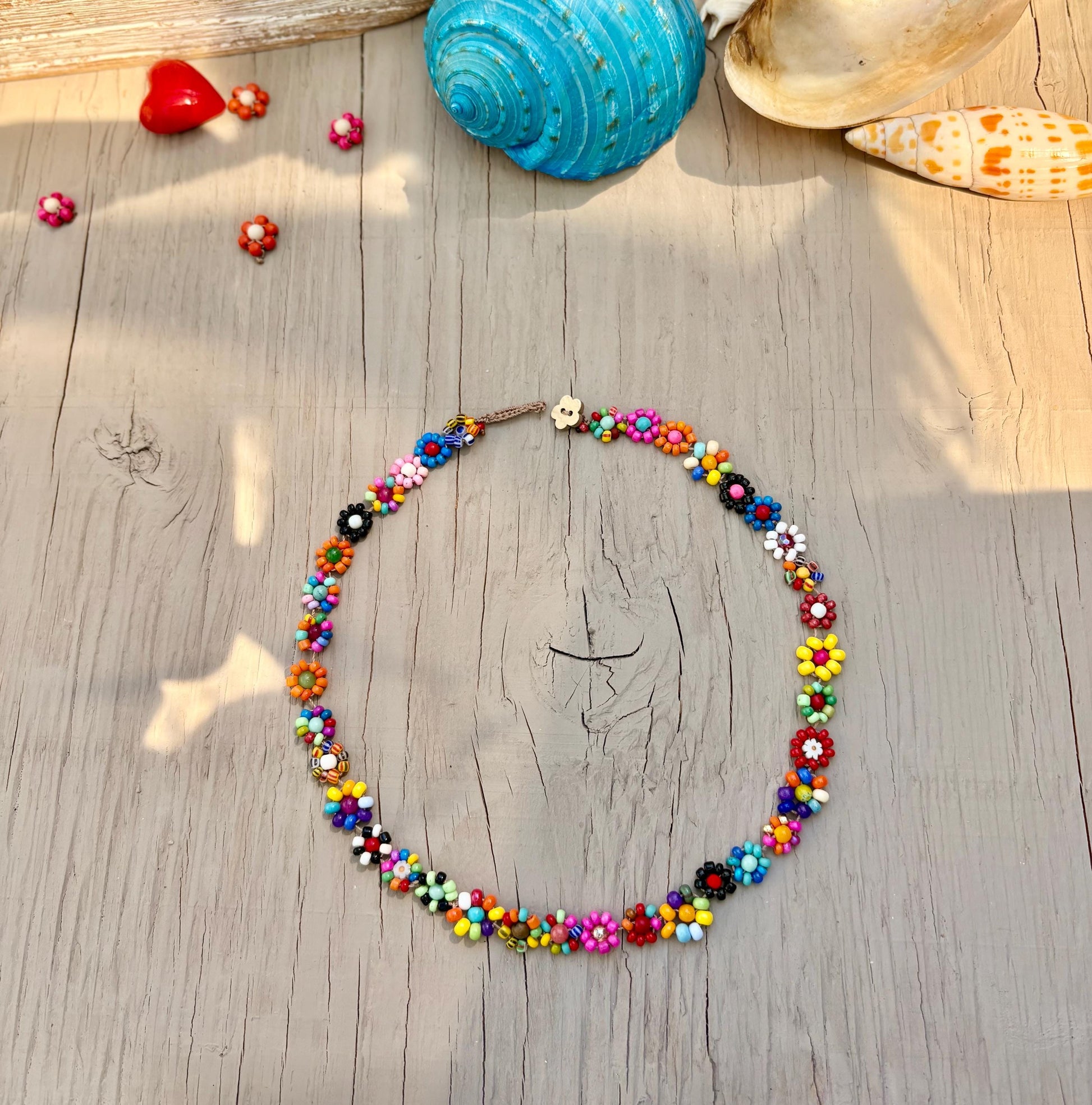 Handmade Daisy Chain Necklace: Retro Floral Jewelry, Agate & Jasper